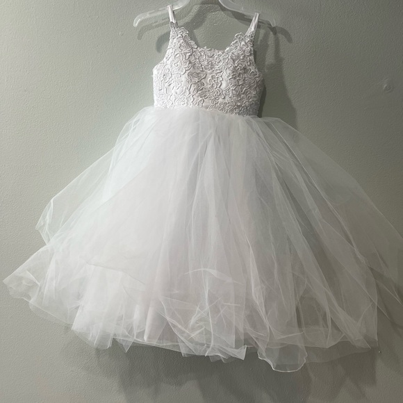 Beautiful Kids white Dress 2-3T - Picture 1 of 4